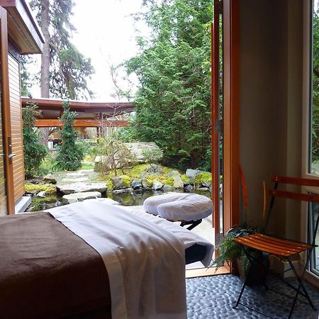 Pointhouse Suites On Sargeant Bay Halfmoon Bay 외부 사진