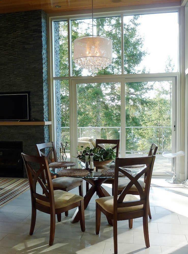 Pointhouse Suites On Sargeant Bay Halfmoon Bay 외부 사진